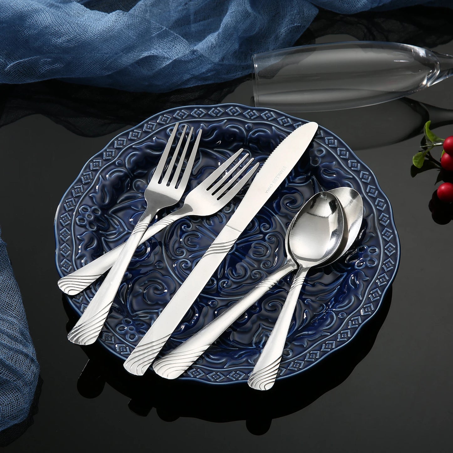 48pcs Stainless Steel Cutlery Set Service For 8